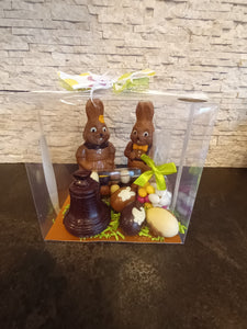 Paaspakket met mama haas en papa haas